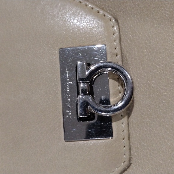 Salvatore Ferragamo Beige Leather Long Wallet Women – Luxury Designer Gancini - Picture 4 of 16